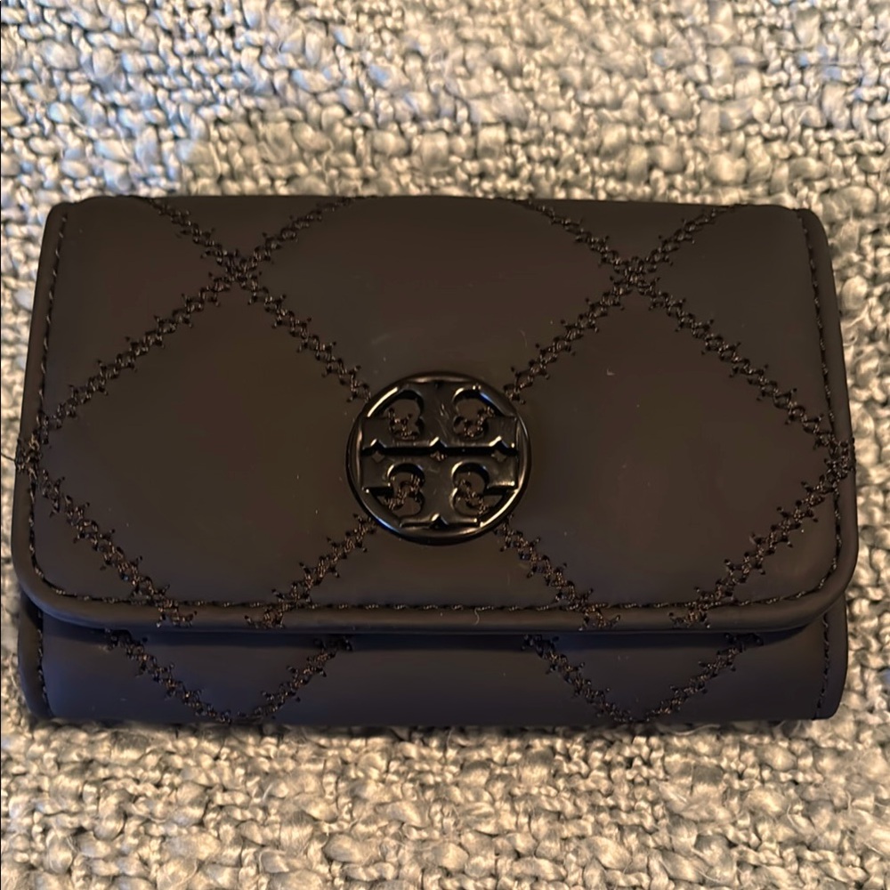 Tory Burch Black Quilted Card Wallet.